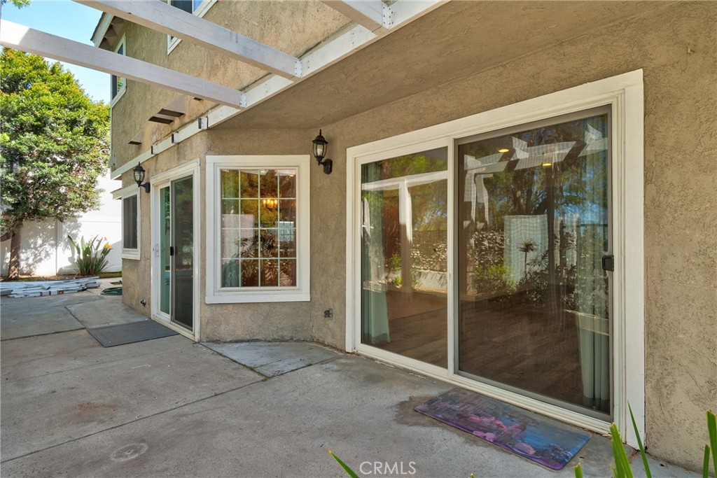 5221 E Fairlee Court