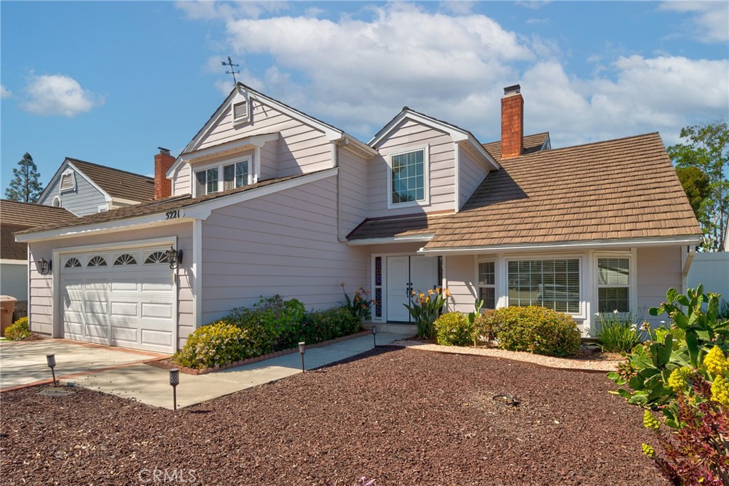 5221 E Fairlee Court