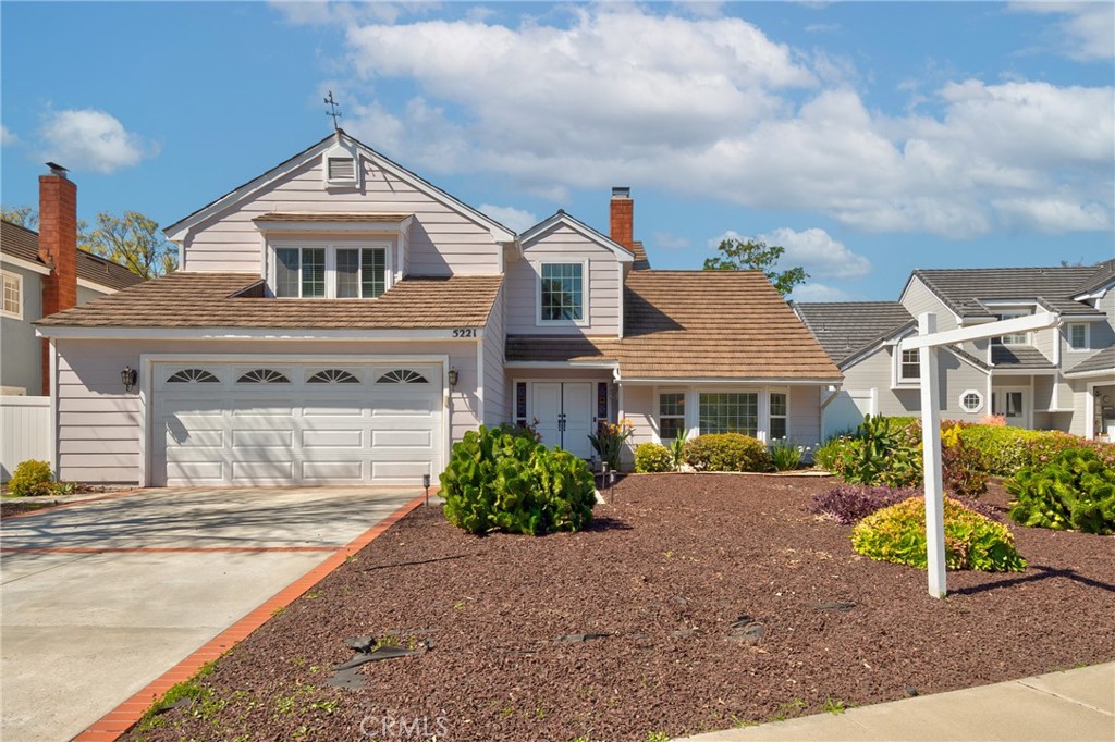 5221 E Fairlee Court