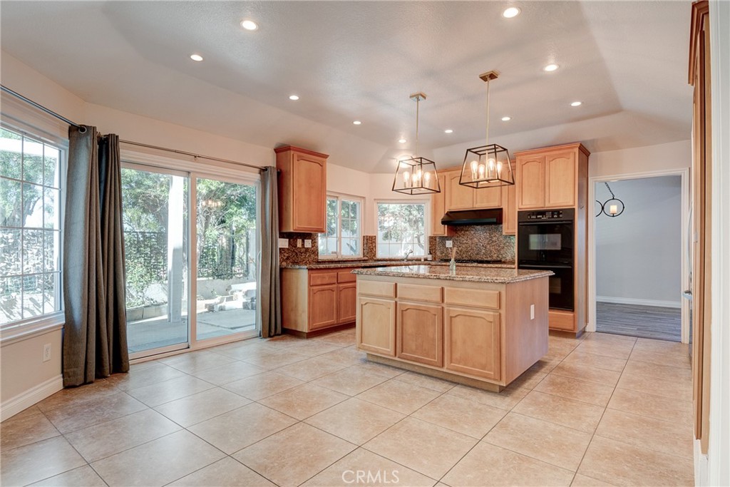 5221 E Fairlee Court