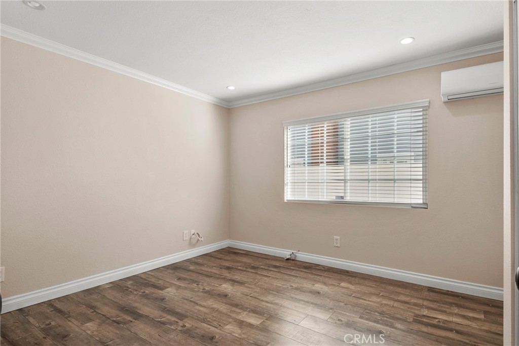 5221 E Fairlee Court