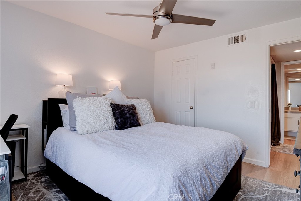 2500 San Gabriel Way 305