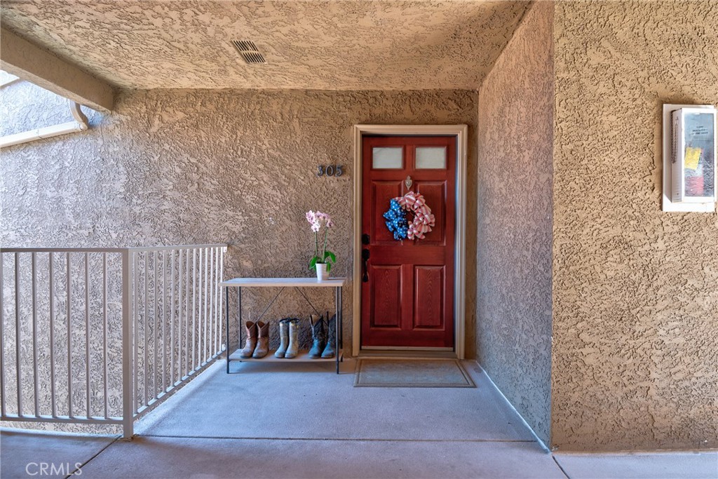 2500 San Gabriel Way 305