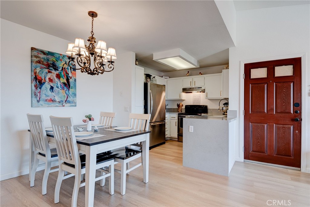 2500 San Gabriel Way 305