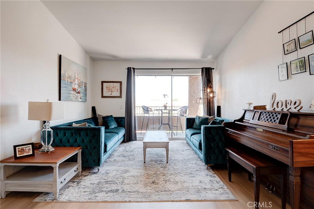 2500 San Gabriel Way 305