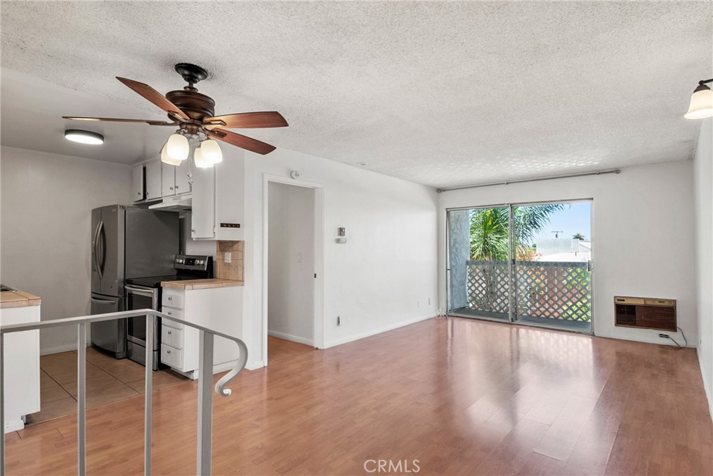 3565 Linden Avenue 220