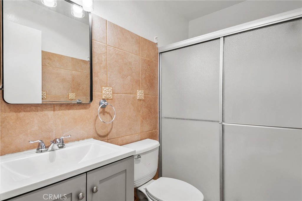 3565 Linden Avenue 220