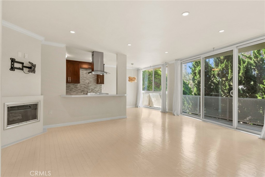 1017 2nd Street 201
