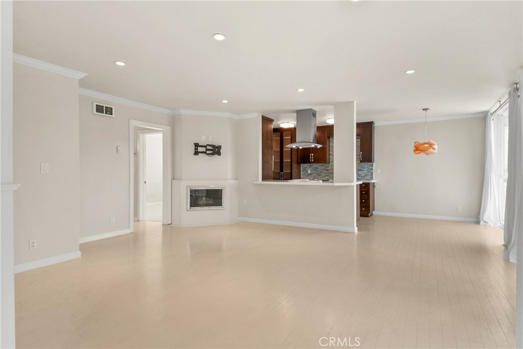 1017 2nd Street 201