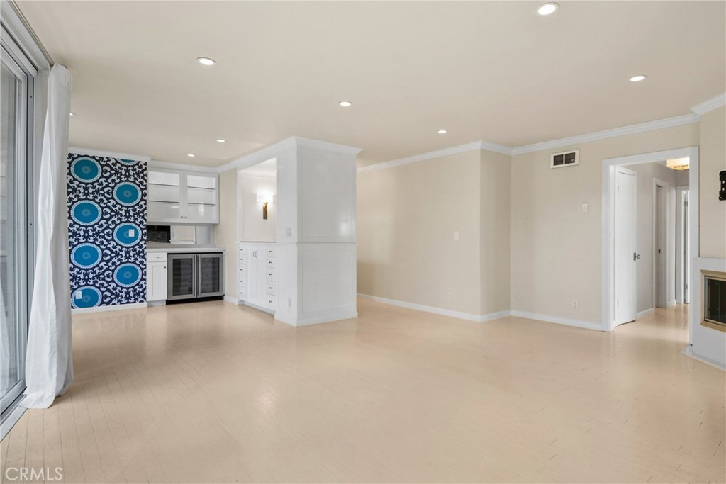 1017 2nd Street 201