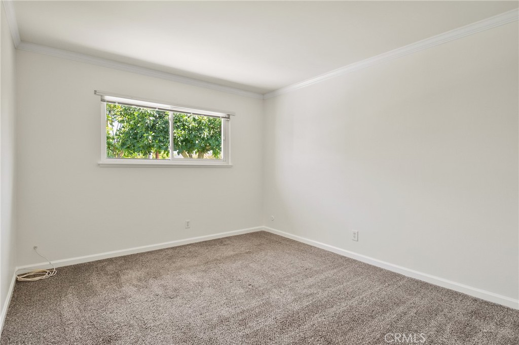 1525 E Baldwin Avenue