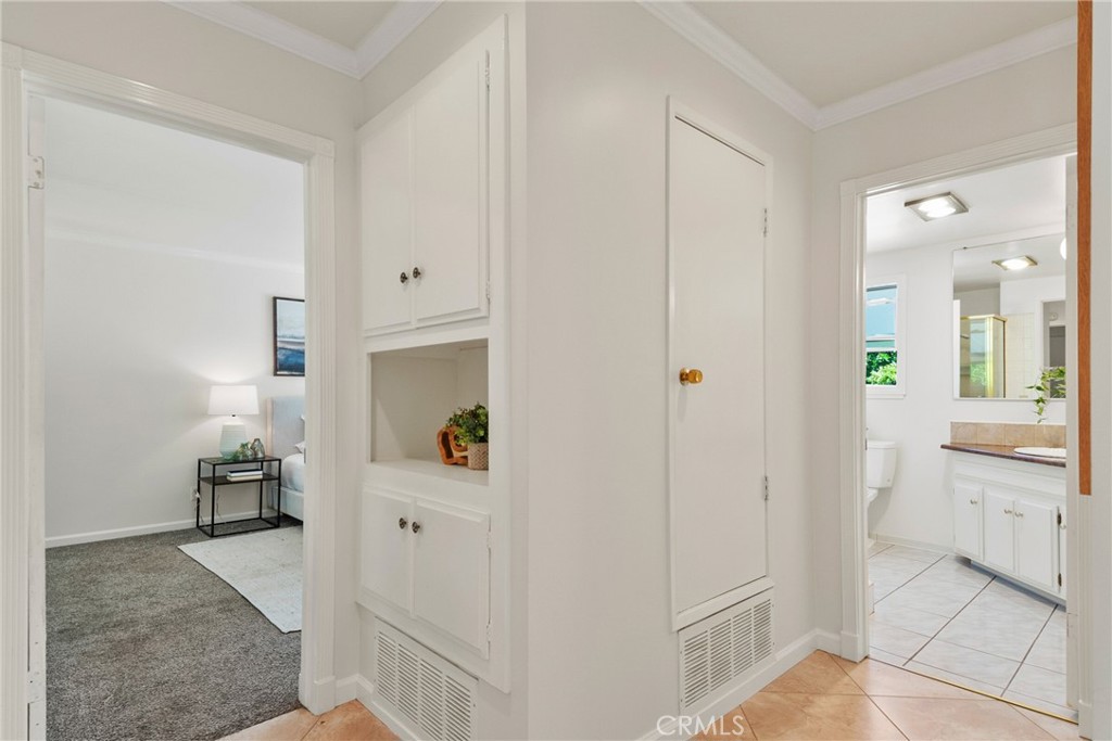 1525 E Baldwin Avenue