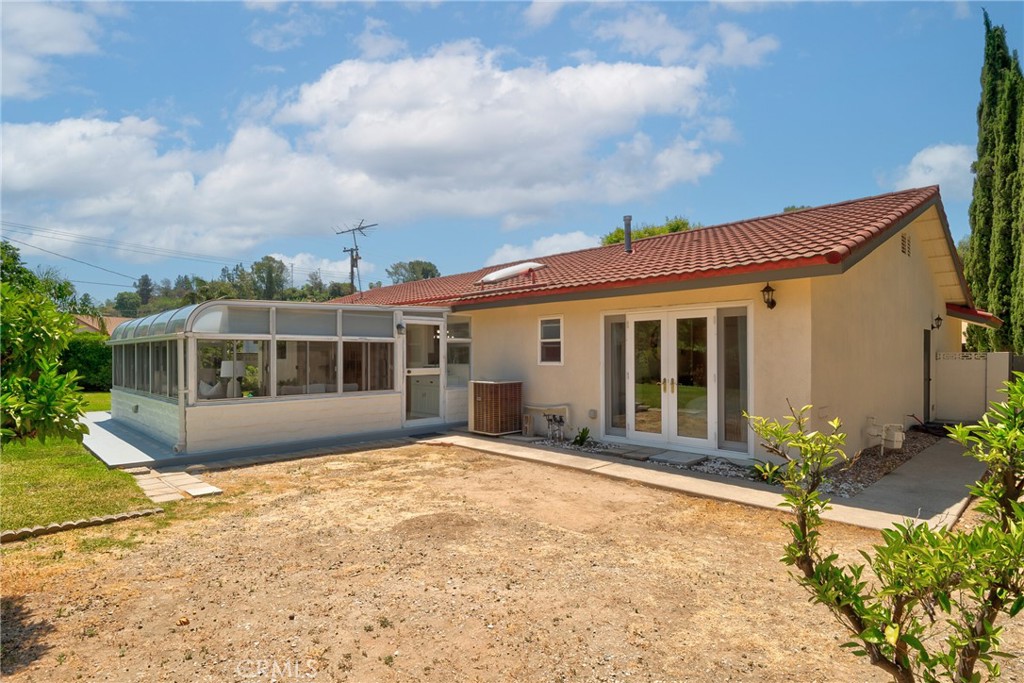 1525 E Baldwin Avenue