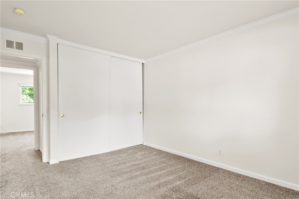 1525 E Baldwin Avenue