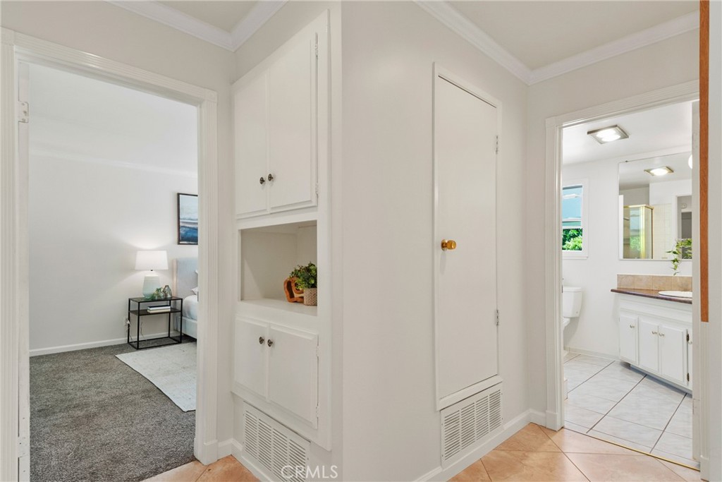 1525 E Baldwin Avenue