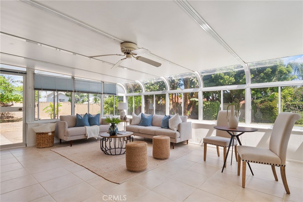 1525 E Baldwin Avenue