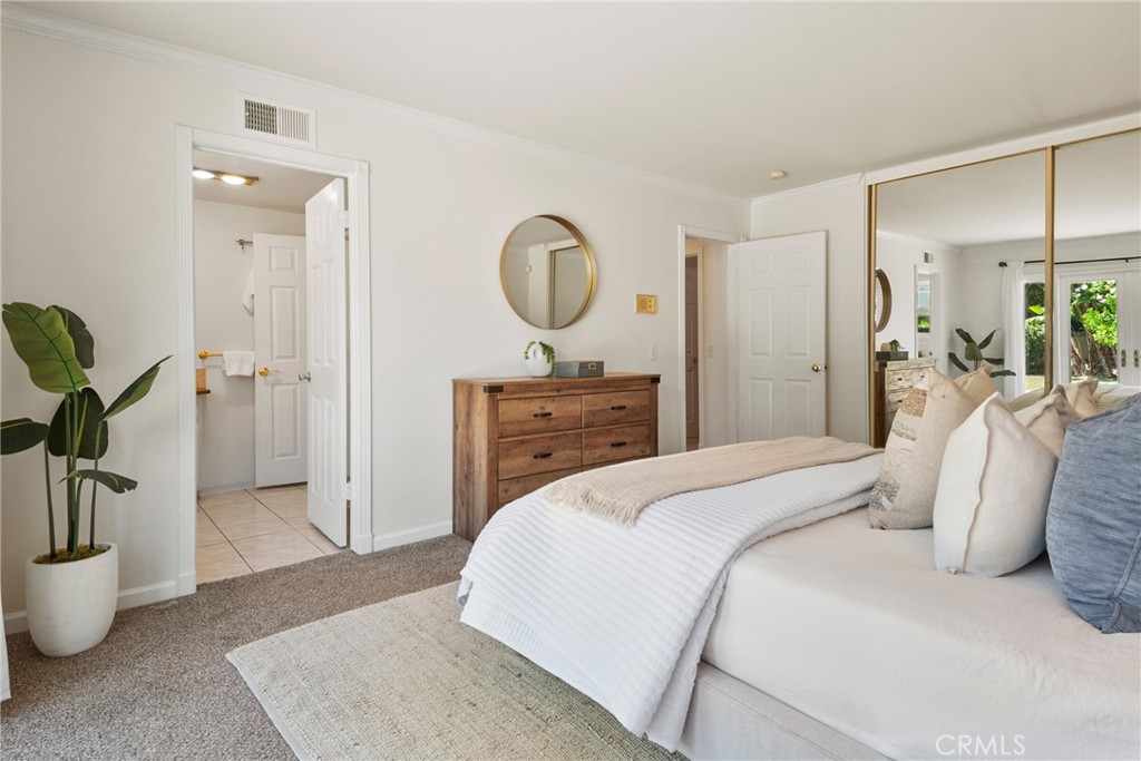 1525 E Baldwin Avenue