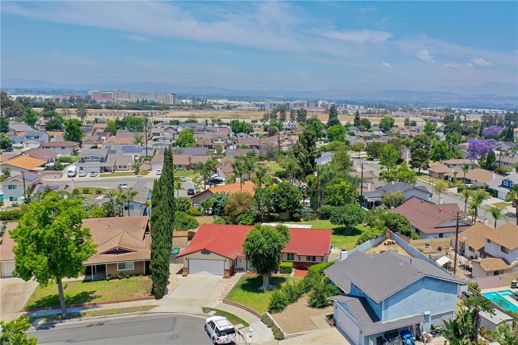 1525 E Baldwin Avenue