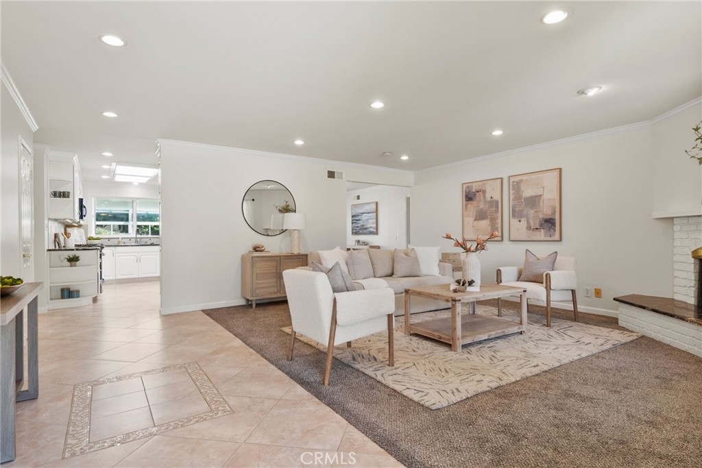 1525 E Baldwin Avenue