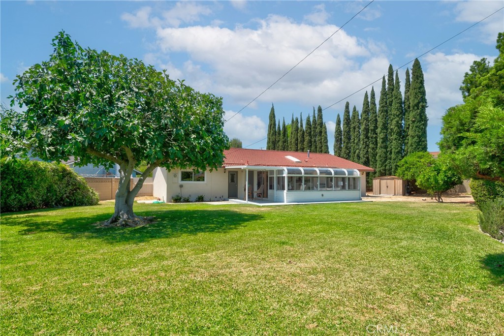 1525 E Baldwin Avenue