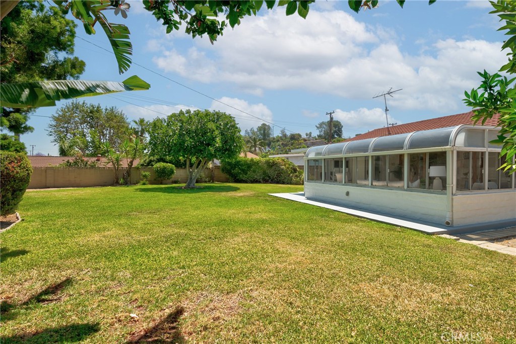 1525 E Baldwin Avenue