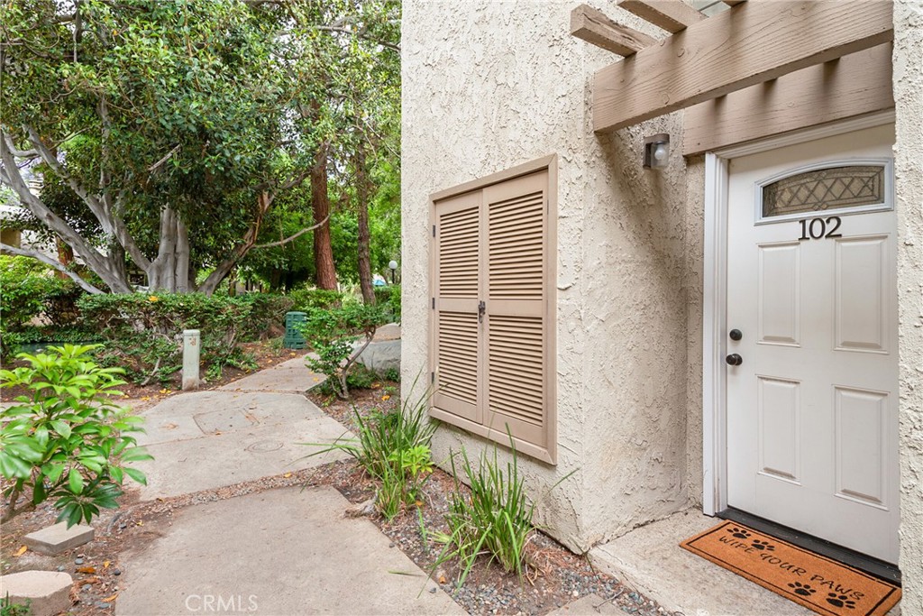 4900 E Chapman Avenue 102