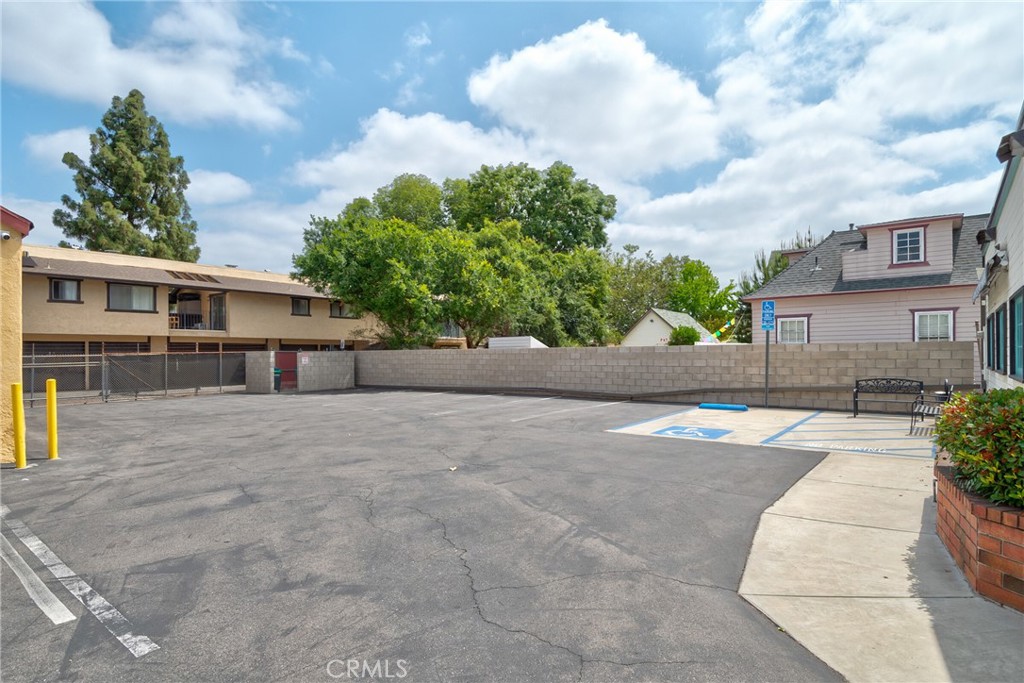 745 W Chapman Avenue