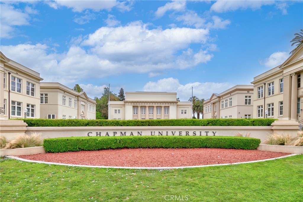 745 W Chapman Avenue