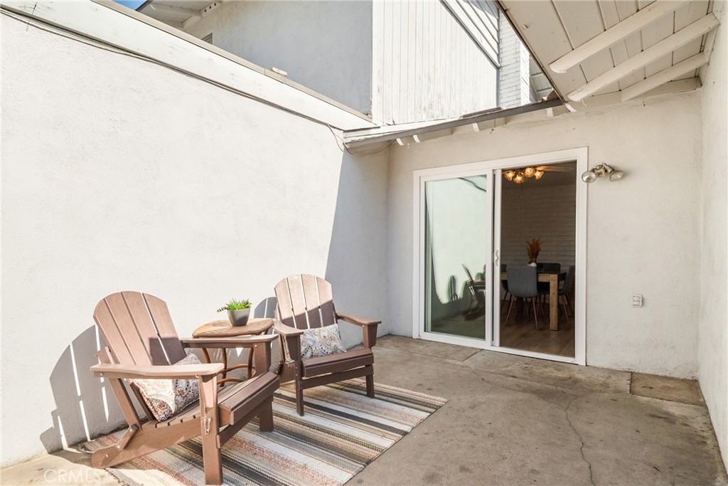 1260 N Placentia Avenue