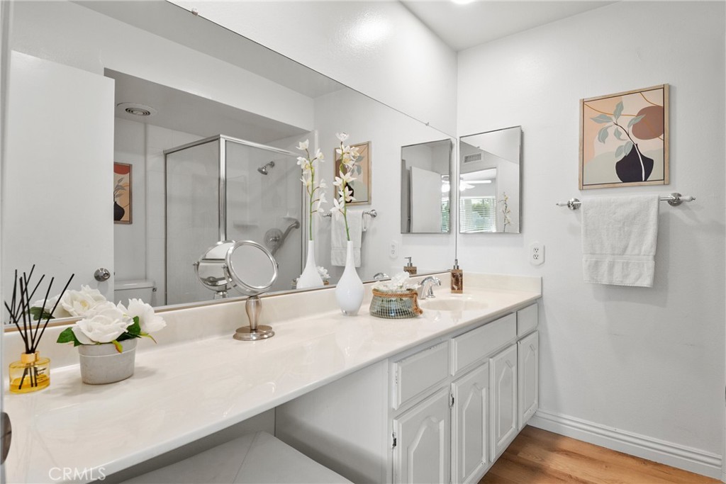 1260 N Placentia Avenue