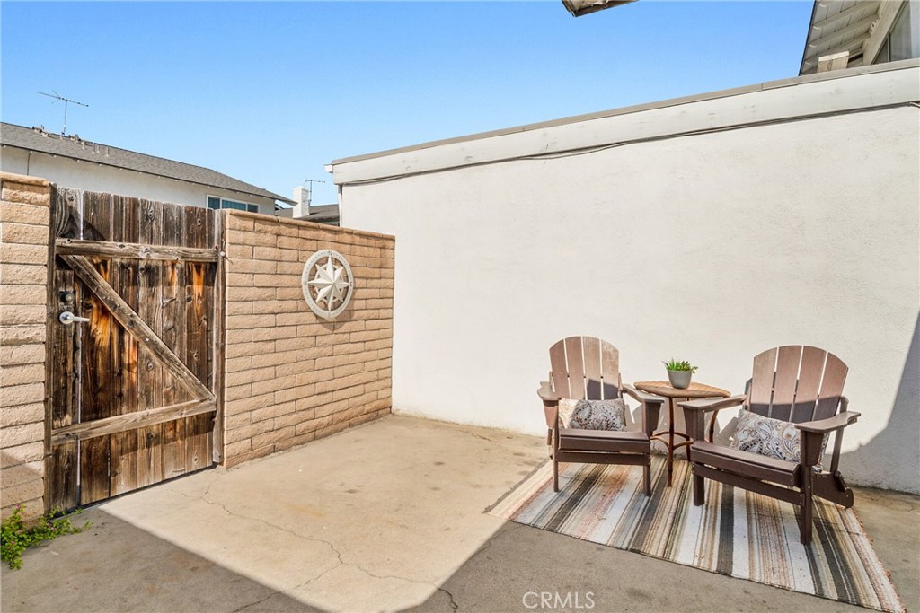 1260 N Placentia Avenue