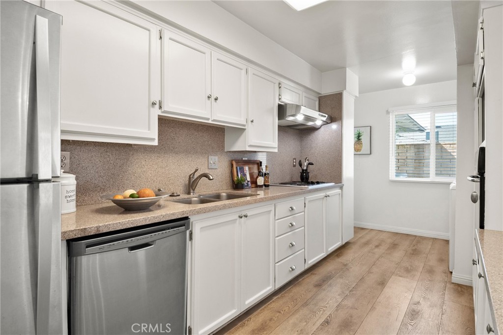 1260 N Placentia Avenue