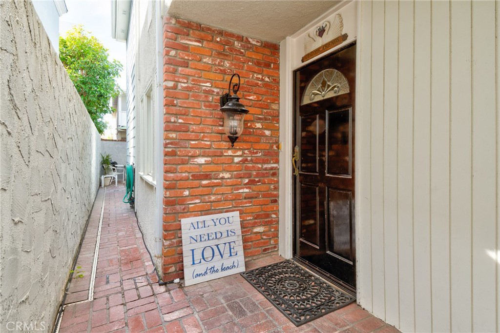 5309 River Avenue