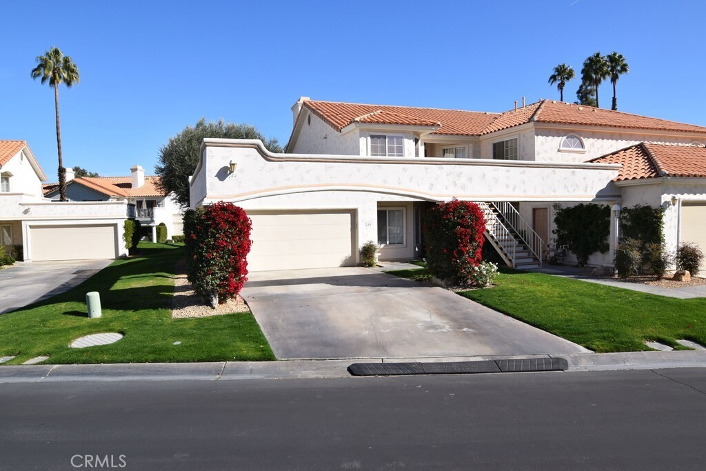 144 Desert Falls Circle
