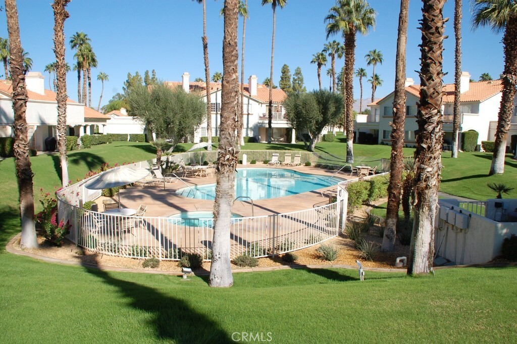 144 Desert Falls Circle