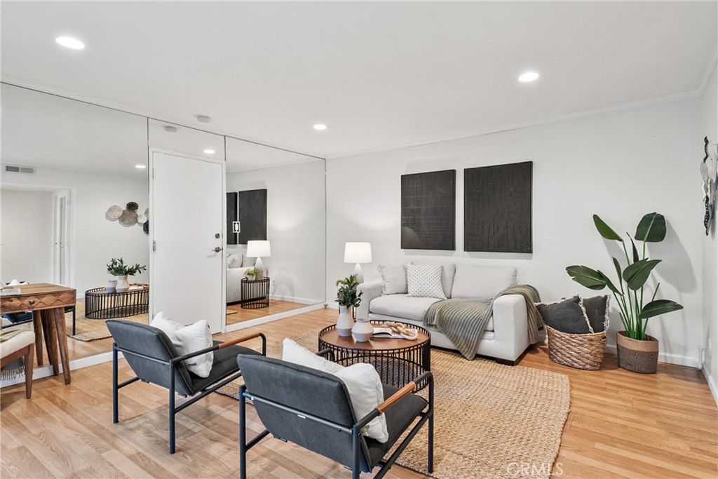 6404 E Paseo Diego