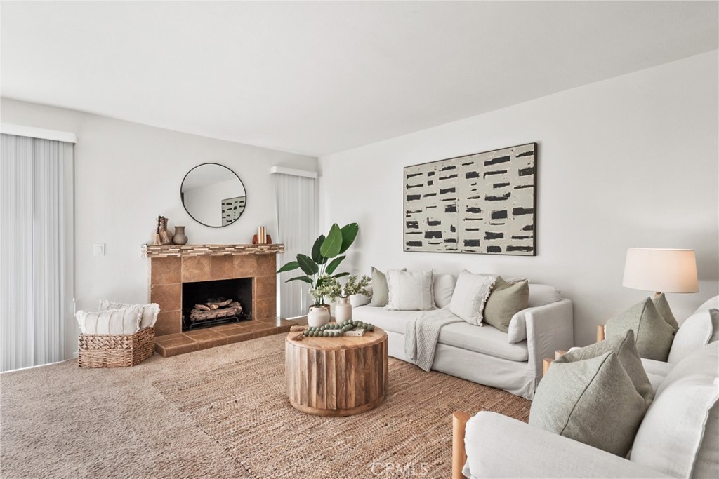 6404 E Paseo Diego
