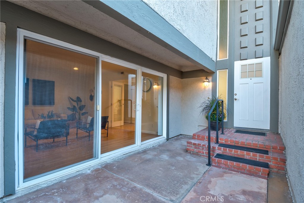 6404 E Paseo Diego