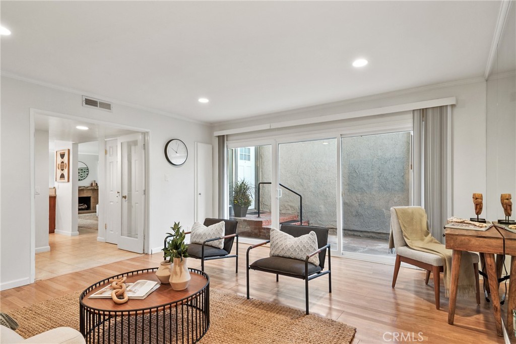 6404 E Paseo Diego
