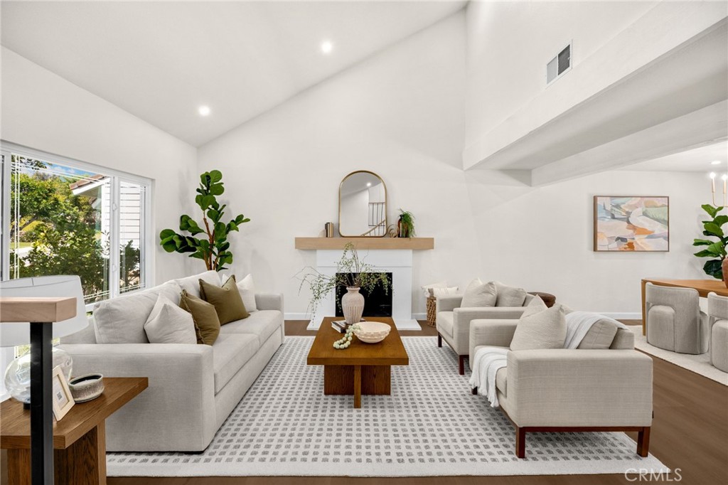 846 Mooncrest