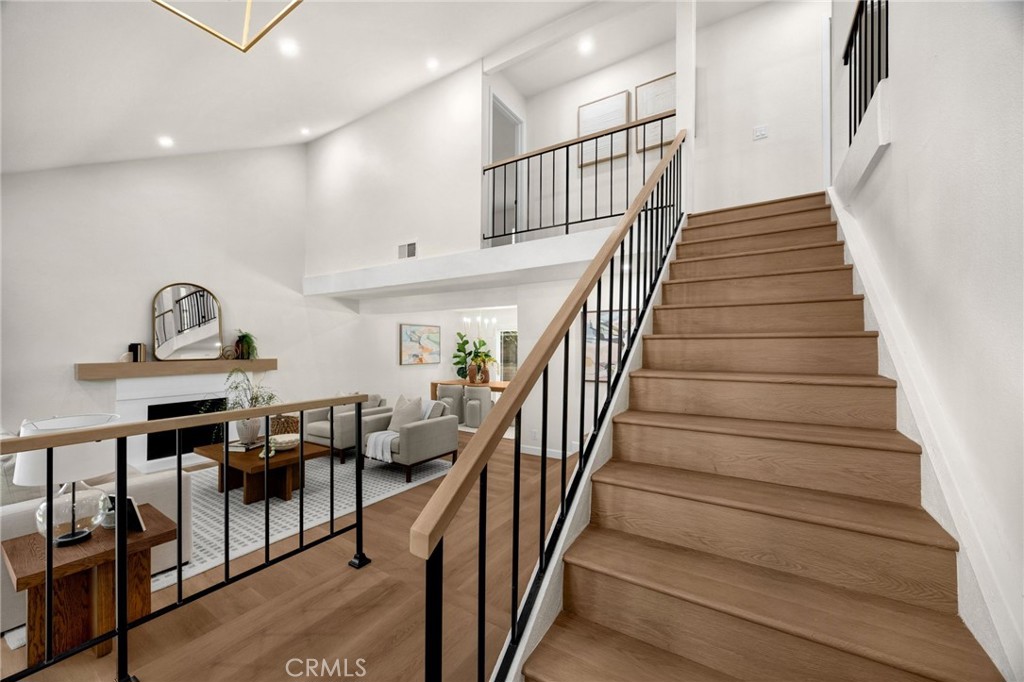 846 Mooncrest