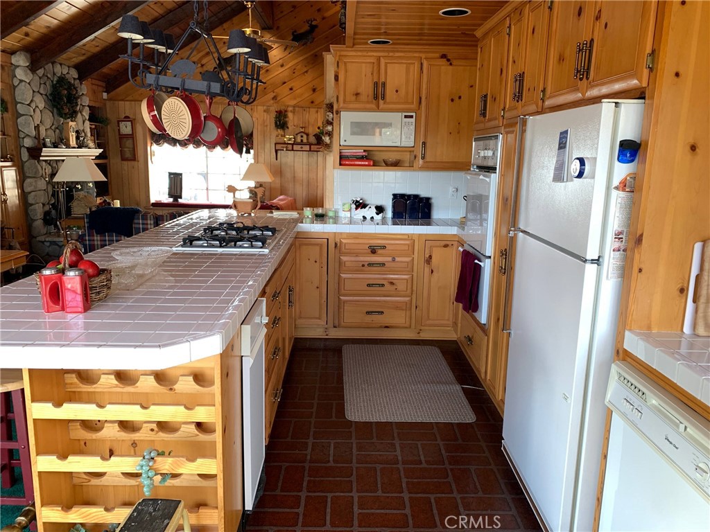 1136 Mount Verde