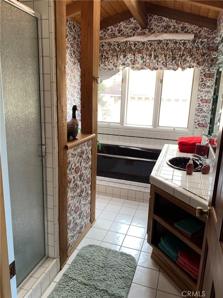 1136 Mount Verde