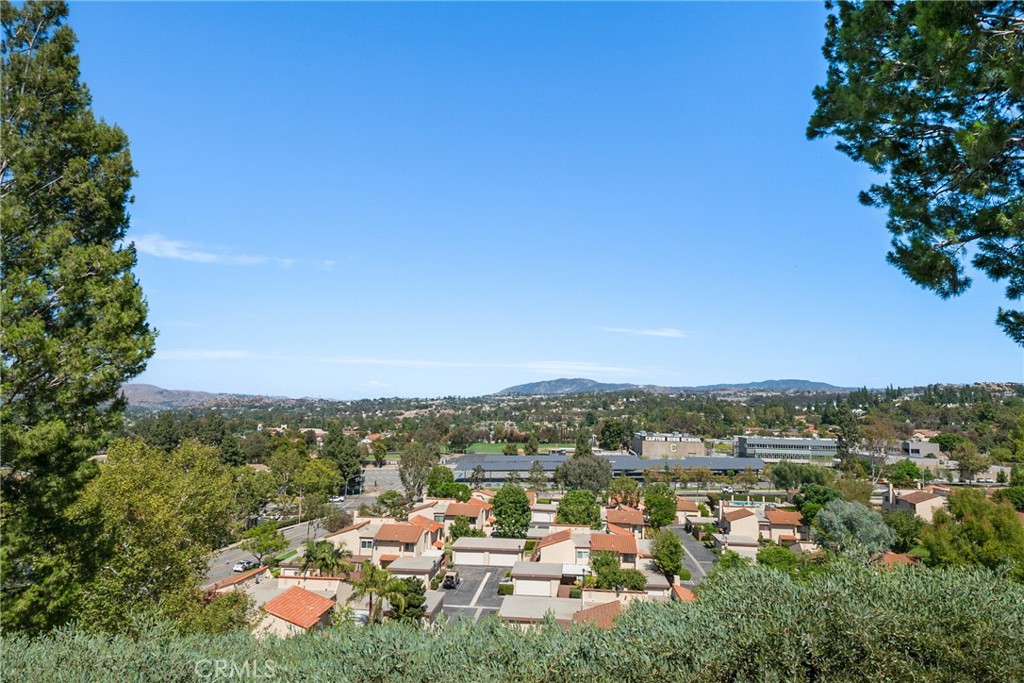 5536 E Vista Del Este