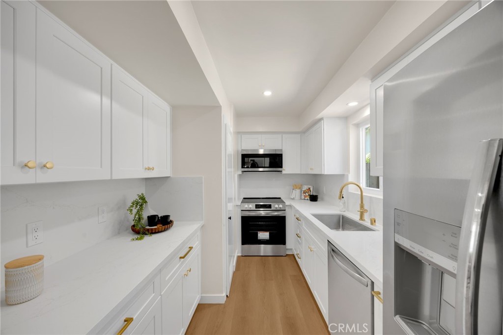 9579 Adams