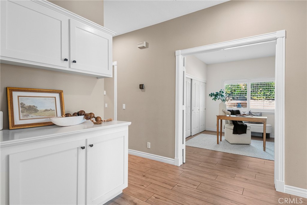 22594 Hidden Hills