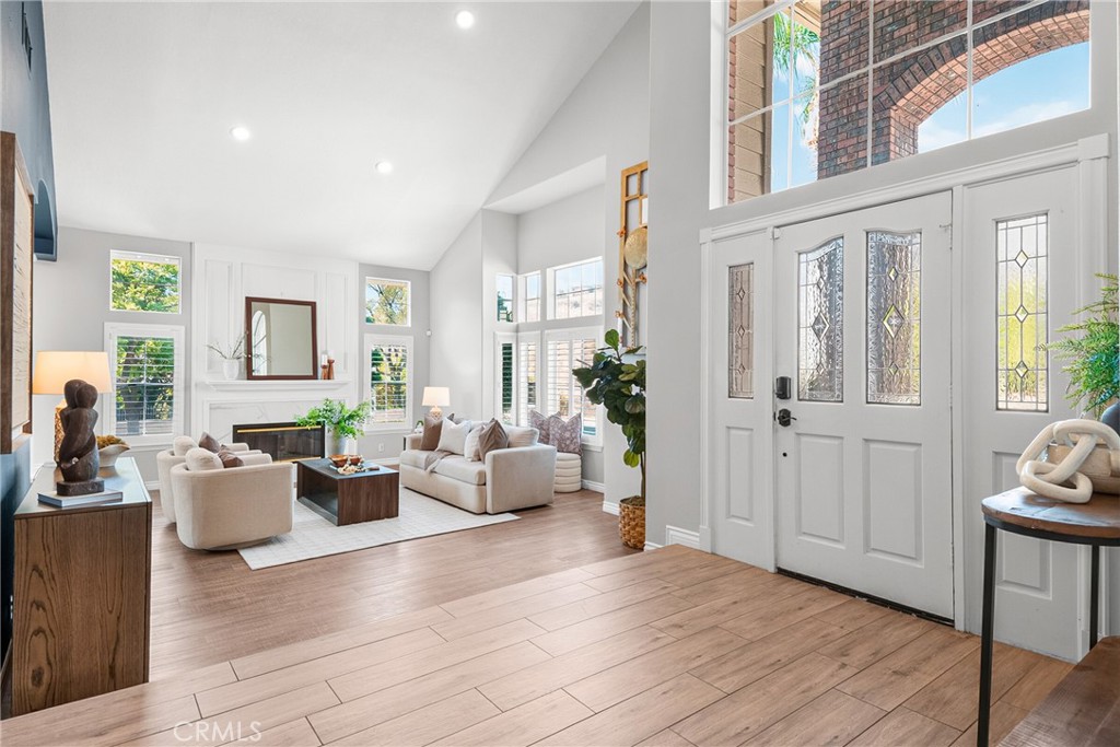 22594 Hidden Hills