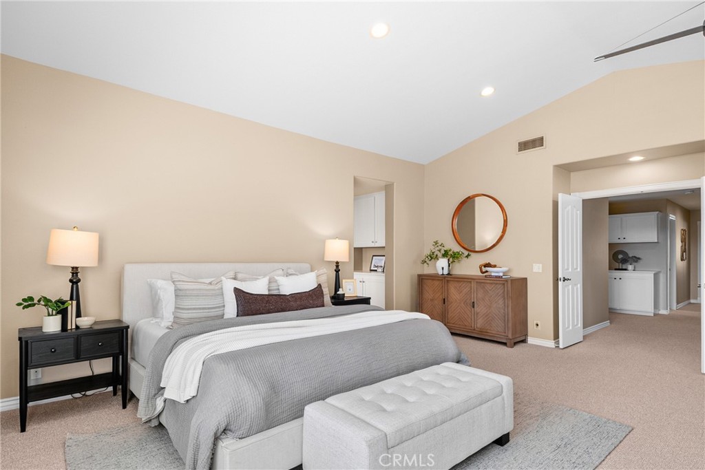 22594 Hidden Hills