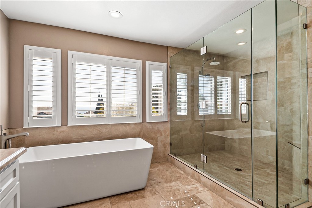 22594 Hidden Hills