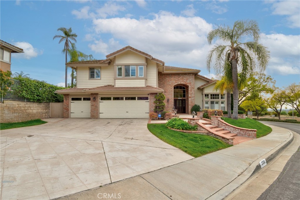 22594 Hidden Hills